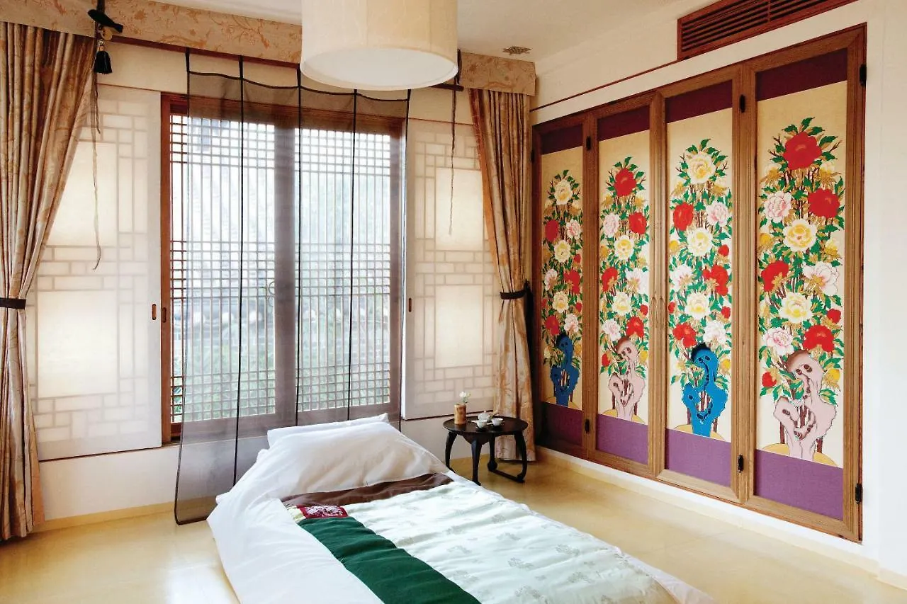 Chiwoonjung Hotel Seoul 2*,